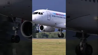 Красивая посадка Superjet 100 авиакомпании Ямал в Тюмени 👏