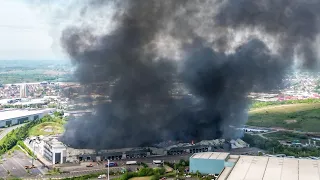 Huge factory fire sends smoke billowing across Staffordshire towns | SWNS