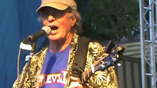 Country Joe McDonald "Fixin' To Die Rag" - 2011 - Live at Heroes of Woodstock