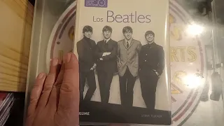 Un libro que revisa las historias detrás de las 208 canciones creadas y publicadas por The Beatles.