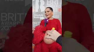 How much did you get paid on the voice #JessieJ? 👀 #BRITs