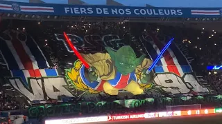 Ambiance PSG Barcelone - Un tifo galactique !