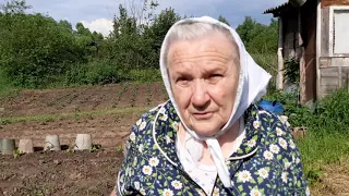 В 80 ЛЕТ У БАБУШКИ МАШИ ОГОРОД ПОКАЗАТЕЛЬНЫЙ!!!