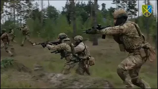 Ukraine soldiers conduct training near border with Belarus