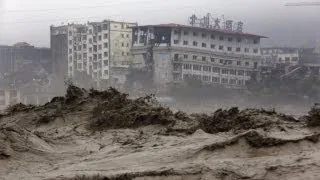 Decenas de muertos y destrucción por inundaciones en China