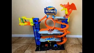 Unboxing and how to play with the Hot Wheels City Ultimate Garage Playset