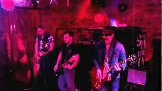 The Spies - Under Grey Skies (Live Whiskey Pub)