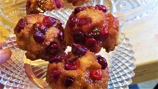 CRANBERRY UPSIDE DOWN MUFFINS!