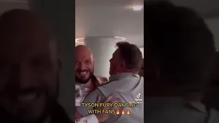 TYSON FURY DANCING WITH FANS🔥🔥🔥