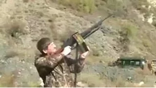 Кадыров устроил пробежку с пулеметом по чеченским горам