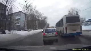 Нижний Новгород, 23.02.2016, ДТП на пересечении ул.Надежды Сусловой и ул.Ванеева, Стадный рефлекс.