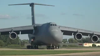 Massive Lockheed Martin C-5M Super Galaxy arrives at Oshkosh