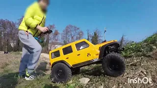 Axial SCX24 Jeep Wrangler Vs Deadbolt