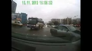 ДТП на пересечении Варшавского ш и Сумского пр 15.11.2012