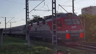 ЭП1П-028 с поездом №653С КисловодскーМинеральные Воды