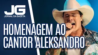 Sertanejos fazem homenagem no enterro do cantor Aleksandro