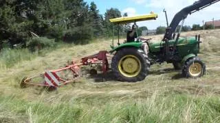 Heuernte 2012 mit John Deere 1030 und IHC 533