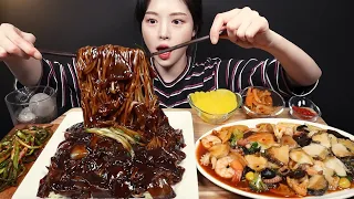 SUB)블랙데이엔 윤기좔좔 짜장면 곱빼기 먹방!🥢🤎 파김치에 팔보채 전가복까지 숟가락으로 퍼먹을게요 Jajangmyeon Mukbang Asmr