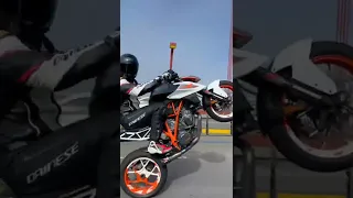 SUPERDUKE 1290 WHEELIE ❤🤍