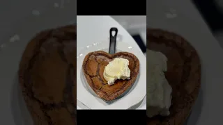 Brownies in heart shaped skillets ♥️ #baking #bakingvideo #heartshapedbrownies #skilletbrownies