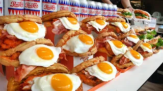 Amazing! Chicken waffle burger with egg topping AND 100% beef waffle burger / Korean street food