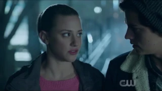 Riverdale 1x07 - Jughead Walks Betty Home (Jughead-Betty Kiss---again)