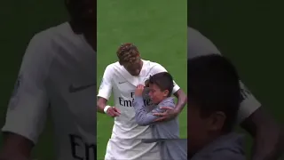 Neymar respectful moment with a kid 😍🥲