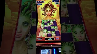 Medusa en  Yaamava' Resort & Casino / Juego moderado