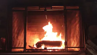 COZY FIRE IN A PEACEFUL EVENING