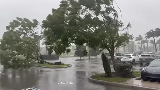 Powerful Hurricane Ian slams into Florida