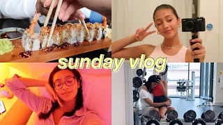 VLOG: sushi date, cleaning my apartment, mini package haul | Sloan Byrd