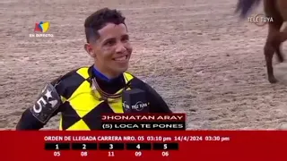 Jinete le da El LÁTIGO a Otro Jockey Para Que Logre GANAR la Carrera