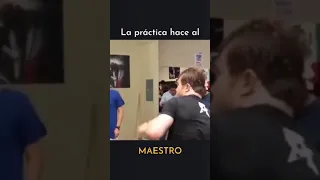 canelo esquivando golpes 🥊🥊