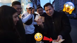 250€ IN EINER SEKUNDE VERDIENT 🤑 - Street Magic in STUTTGART!