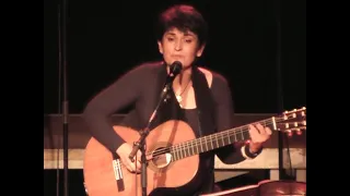 "Dans l'eau de la claire fontaine" (Georges Brassens) par Eva Dénia trio