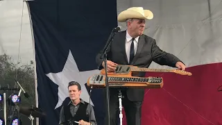 Junior Brown live at the Crockett Texas Summer Peanut Festival performing Highway Patrol.