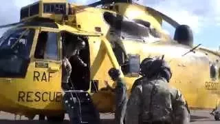 Flight in a Westland SeaKing - RAF Boulmer