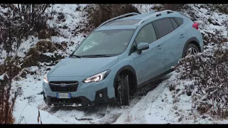 SUBARU XV Driving Offroad