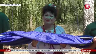 Донбас - це Україна: 15-метровий державний стяг на надувних кулях здійняли в небо над ОРДЛО