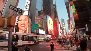 NEW YORK CITY / MANHATTAN / TIME SQUARE /  HOLIDAYS 2019 4K