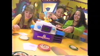 Chuck E. Cheese's - 1999 - Chuck E. Cheese's Pizza Factory Toy Commercial