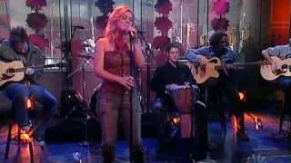 Kelly Clarkson - Behind These Hazel Eyes (acoustic) - Today Show