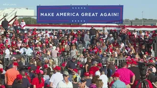 A look at the crowd awaiting Donald Trump in Toledo Monday night