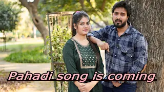 Himanshi Bar bar Change ho jati hai | Pahadi song Ese hote hai |