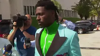 Antonio Brown on house arrest days after allegedly assaulting driver outside home