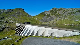 Moelwyn Mawr & Stwlan Dam Walk Snowdonia North Wales.