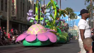 【Disneyland】PIXAR Play Parade 4K High-quality sound