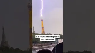 La tour eiffel frappée par la foudre ⚡️