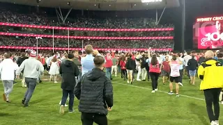 Crowd rushes SCG to celebrate Buddy Franklin's 1000th goal