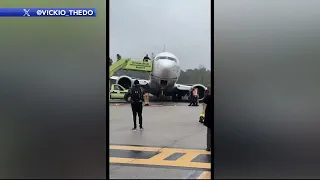 Oops: United Airlines plane rolls off runway in Houston